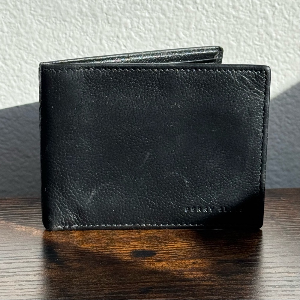 Perry Ellis Genuine Leather Bifold Wallet Black RFID Card Holder Men’s